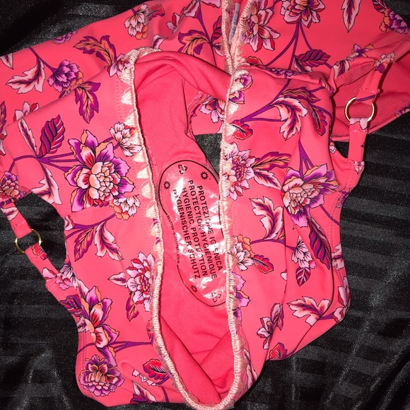 T&T Storybook Romance Coral Pink Floral Print 2 Piece Bikini Swimsuit - Picture 14 of 16